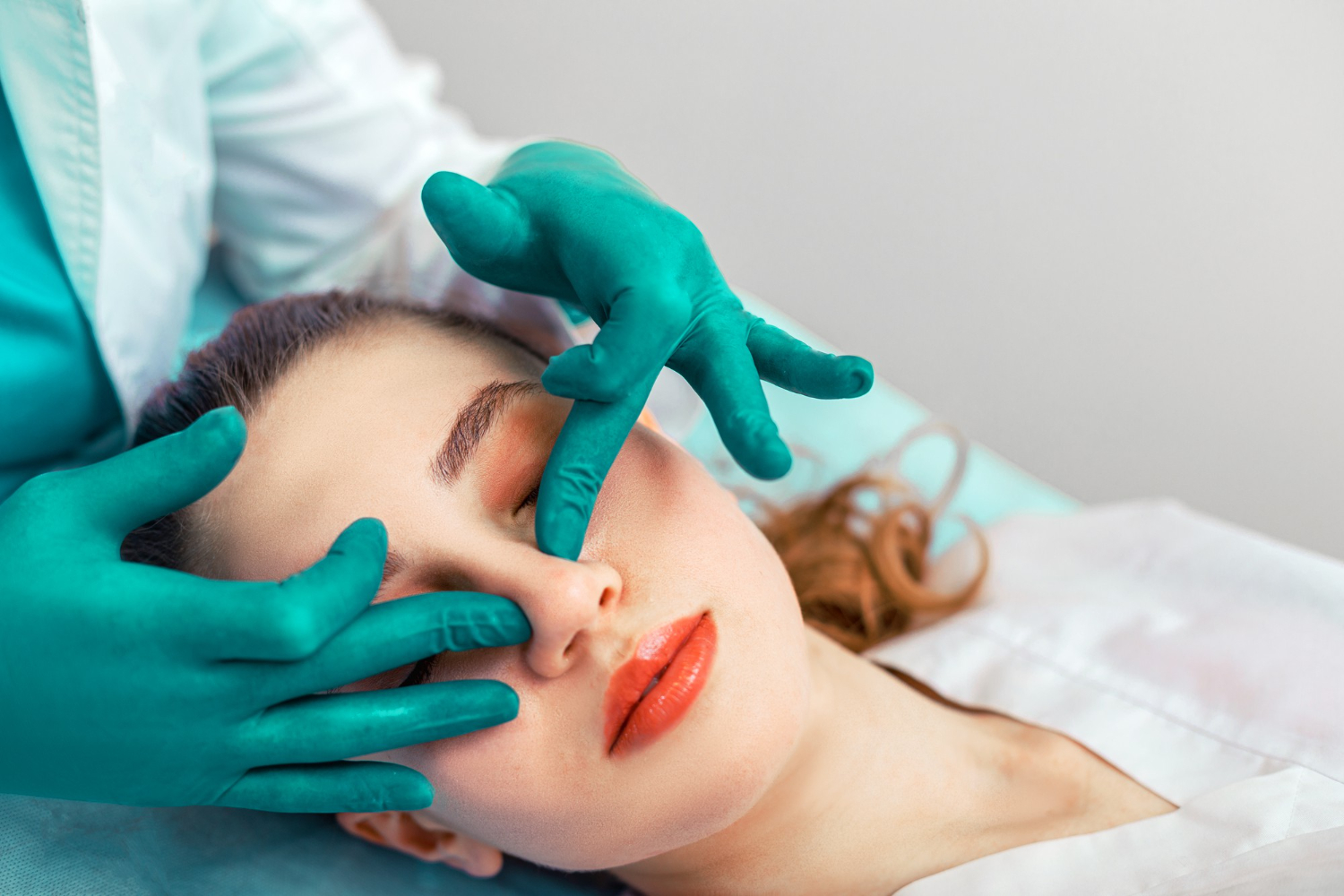 Paciente con rinoplastia Paciente con rinoplastia